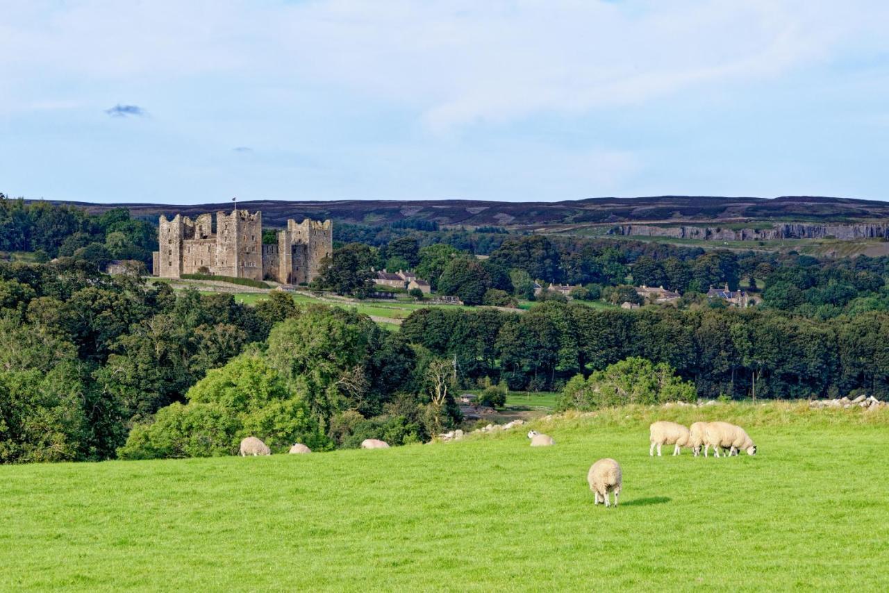 Aysgarth Falls Hotel & Restaurant ภายนอก รูปภาพ