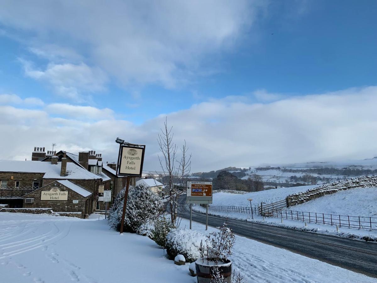 Aysgarth Falls Hotel & Restaurant ภายนอก รูปภาพ