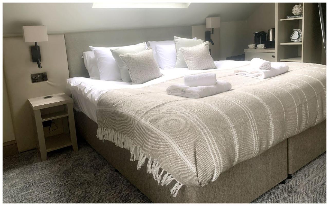 Aysgarth Falls Hotel & Restaurant ภายนอก รูปภาพ