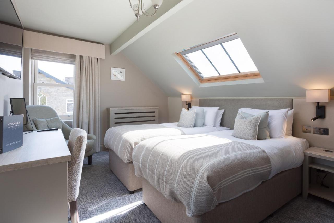 Aysgarth Falls Hotel & Restaurant ภายนอก รูปภาพ