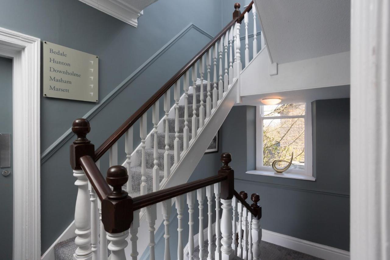 Aysgarth Falls Hotel & Restaurant ภายนอก รูปภาพ