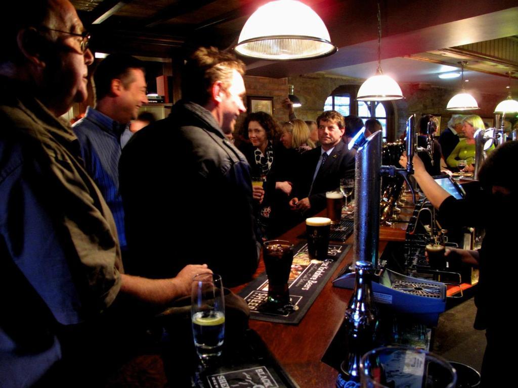 Aysgarth Falls Hotel & Restaurant ภายนอก รูปภาพ